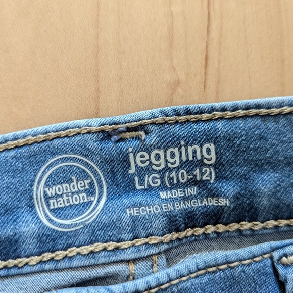 Custom jeggings size 10-12 patches embroidery - Picture 4 of 8